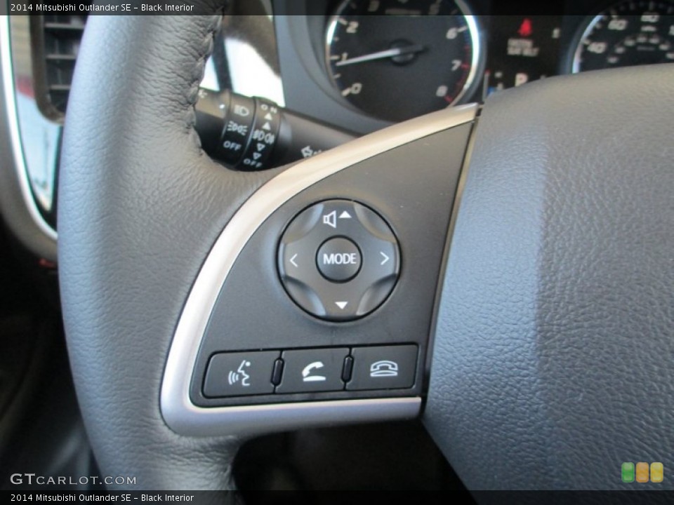 Black Interior Controls for the 2014 Mitsubishi Outlander SE #83895880