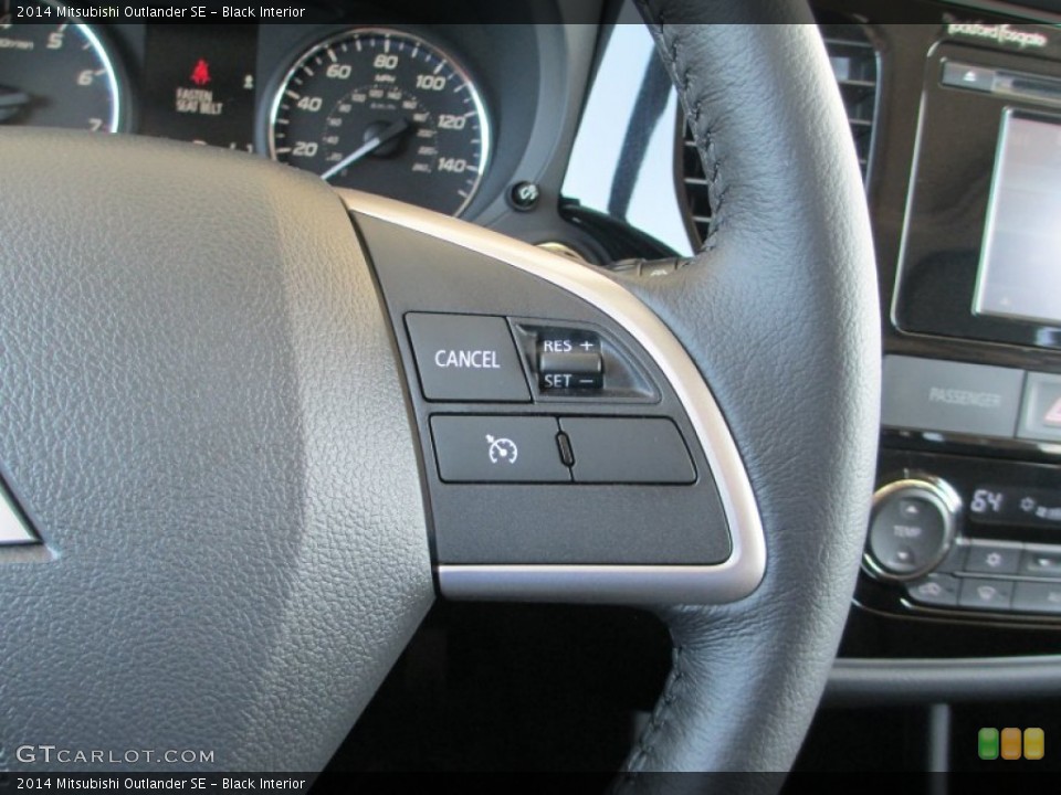 Black Interior Controls for the 2014 Mitsubishi Outlander SE #83895907