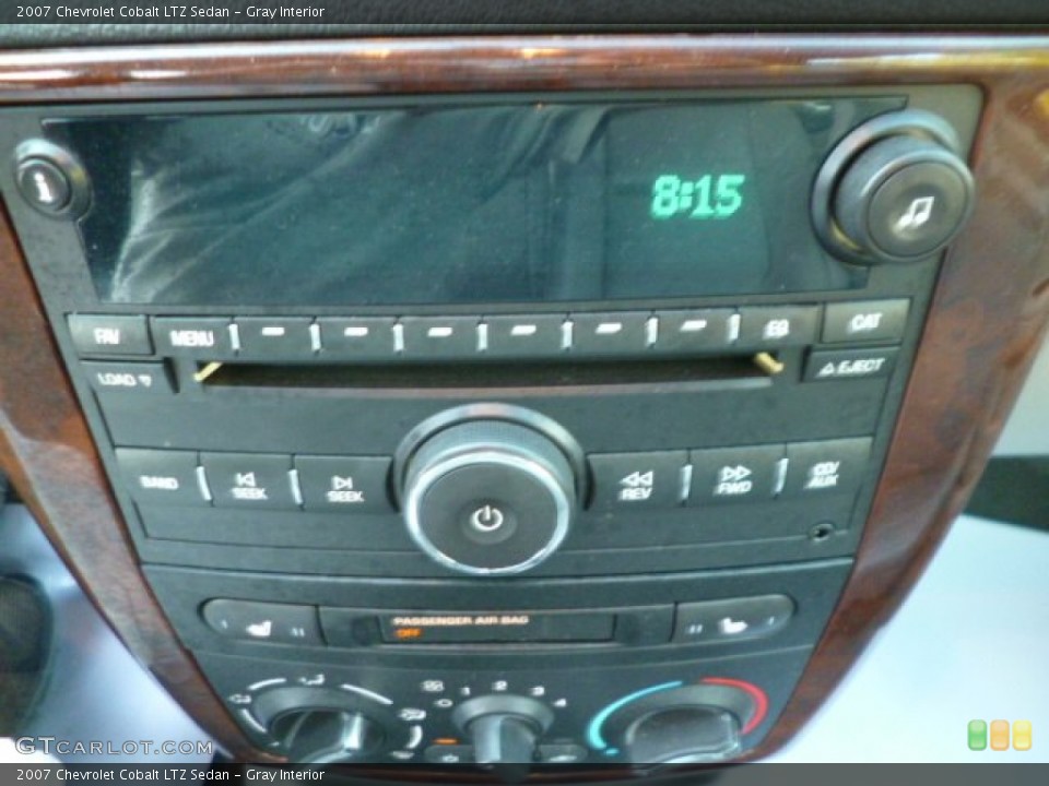 Gray Interior Controls for the 2007 Chevrolet Cobalt LTZ Sedan #83904148