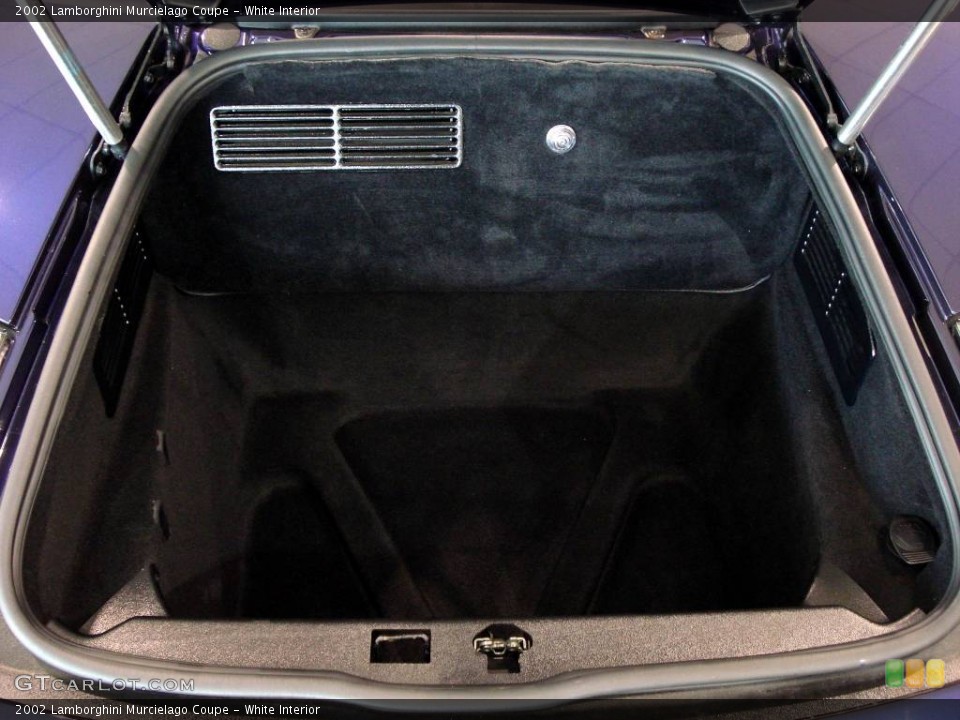 White Interior Trunk for the 2002 Lamborghini Murcielago Coupe #839063
