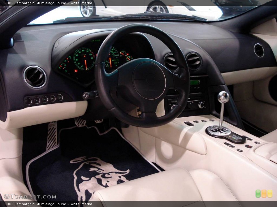White Interior Dashboard for the 2002 Lamborghini Murcielago Coupe #839083
