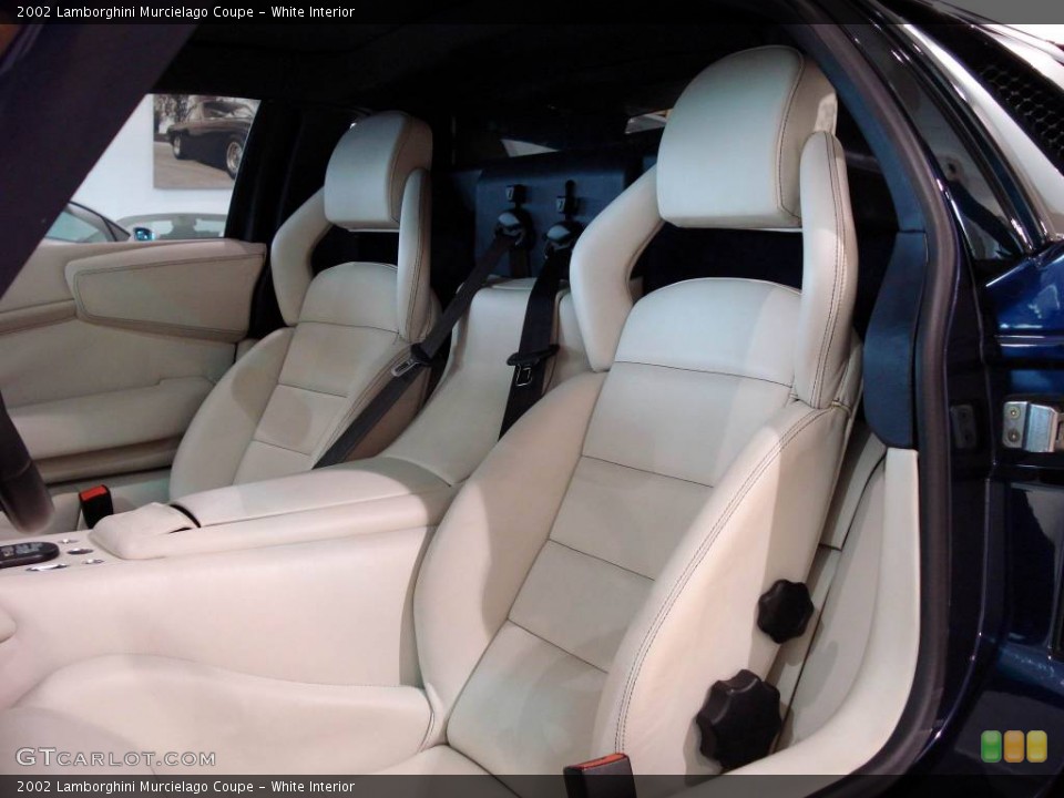 White Interior Photo for the 2002 Lamborghini Murcielago Coupe #839098