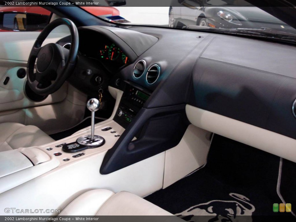 White Interior Dashboard for the 2002 Lamborghini Murcielago Coupe #839108