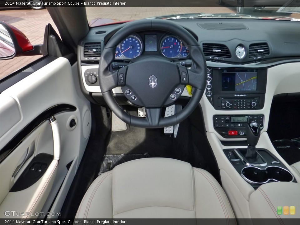 Bianco Pregiato Interior Dashboard for the 2014 Maserati GranTurismo Sport Coupe #83931319