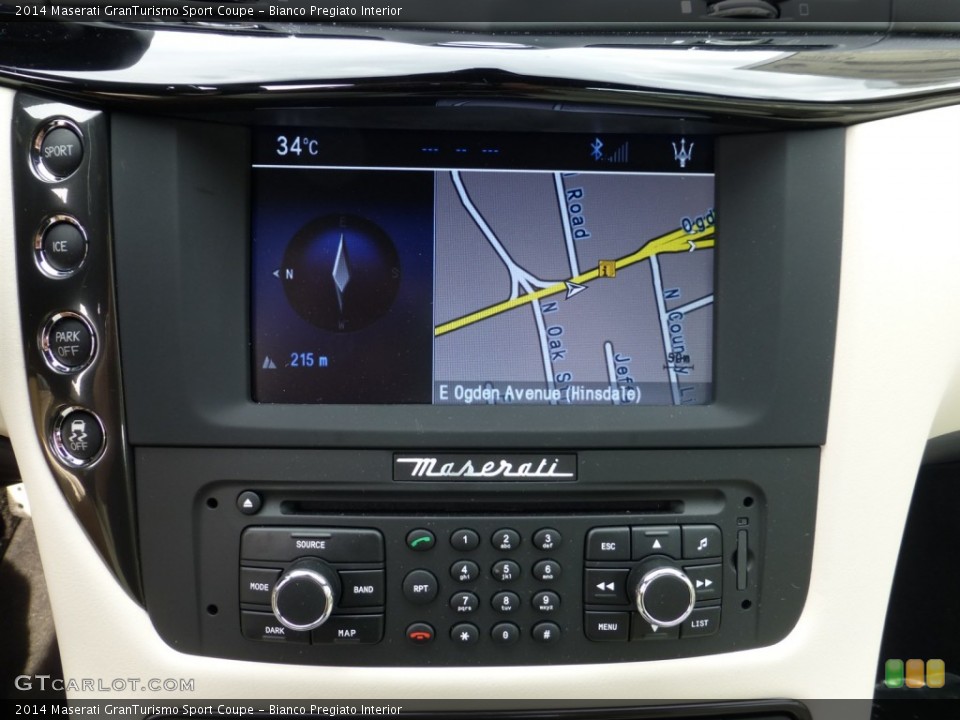 Bianco Pregiato Interior Navigation for the 2014 Maserati GranTurismo Sport Coupe #83931409