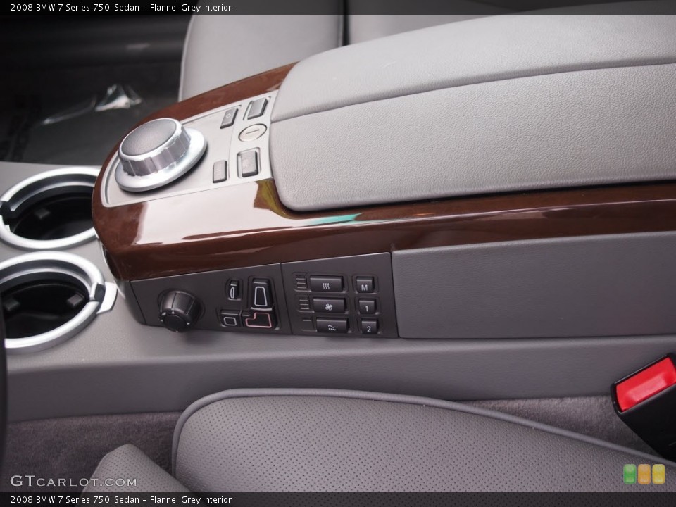 Flannel Grey Interior Controls for the 2008 BMW 7 Series 750i Sedan #83950513