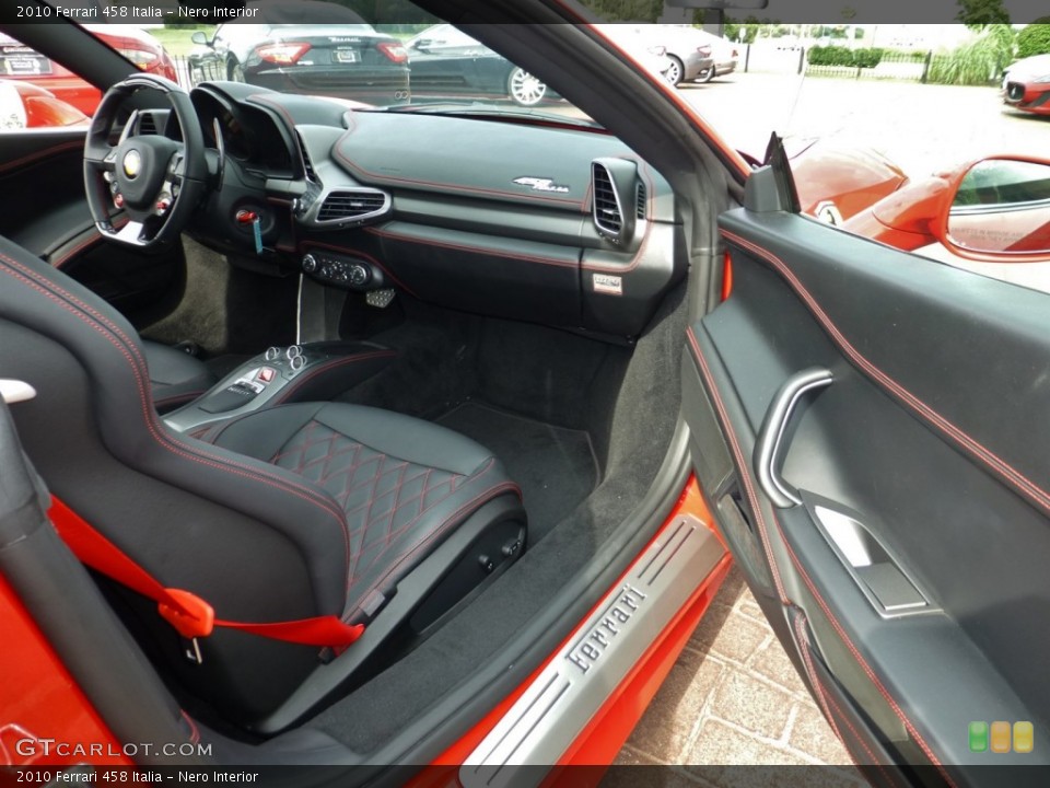 Nero Interior Dashboard for the 2010 Ferrari 458 Italia #83953618