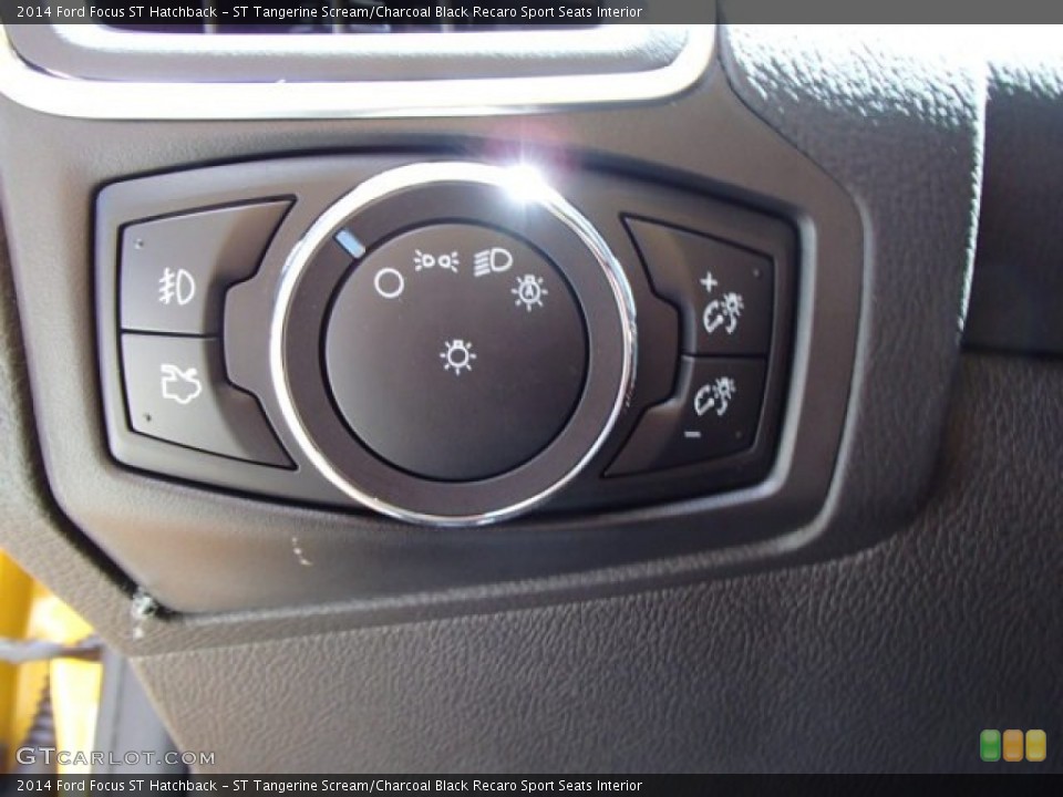 ST Tangerine Scream/Charcoal Black Recaro Sport Seats Interior Controls for the 2014 Ford Focus ST Hatchback #83961735