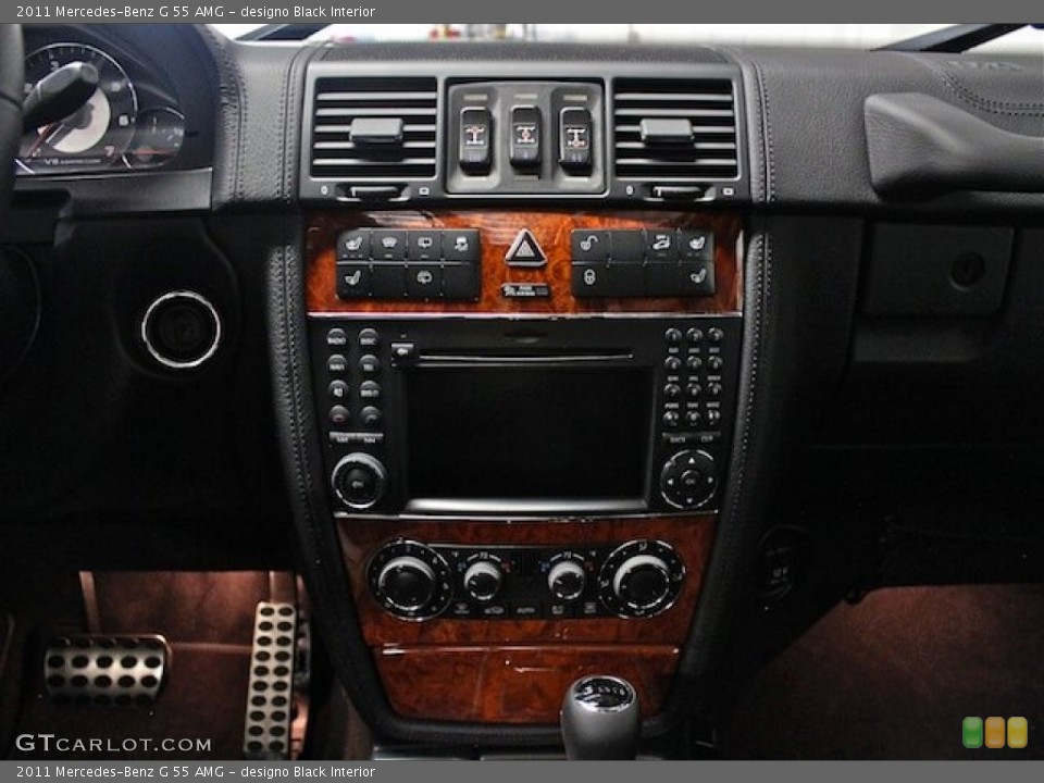 designo Black Interior Controls for the 2011 Mercedes-Benz G 55 AMG #83973365