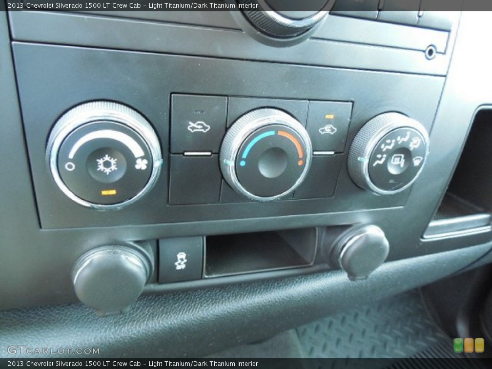 Light Titanium/Dark Titanium Interior Controls for the 2013 Chevrolet Silverado 1500 LT Crew Cab #83985360