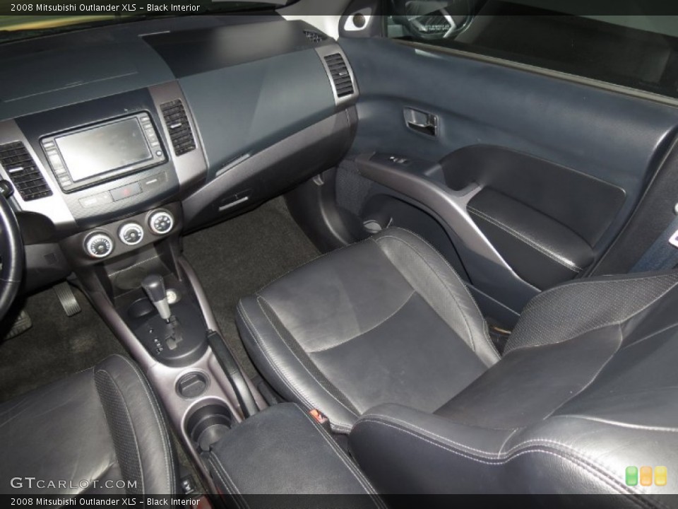 Black Interior Dashboard for the 2008 Mitsubishi Outlander XLS #84008535