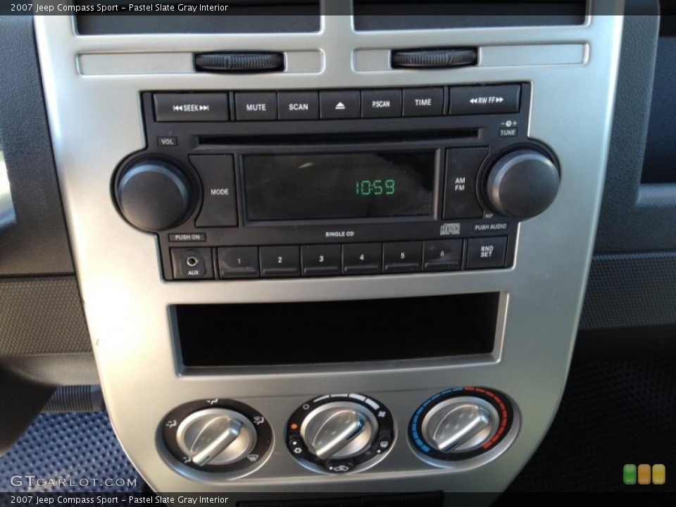 Pastel Slate Gray Interior Controls for the 2007 Jeep Compass Sport #84052298