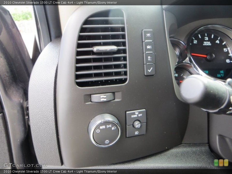 Light Titanium/Ebony Interior Controls for the 2010 Chevrolet Silverado 1500 LT Crew Cab 4x4 #84054416