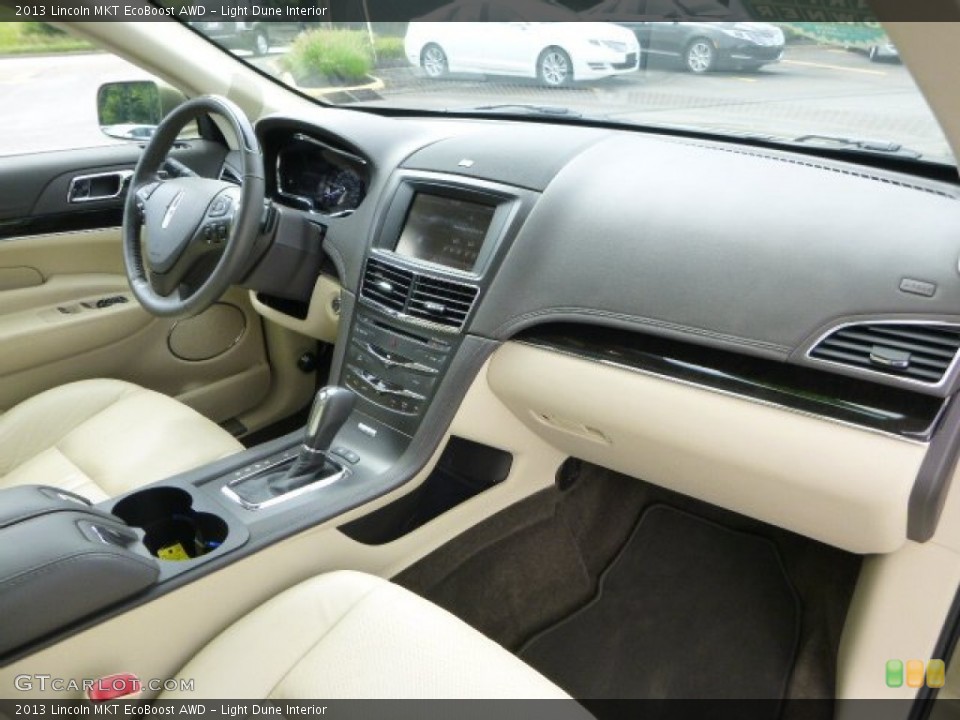 Light Dune Interior Dashboard for the 2013 Lincoln MKT EcoBoost AWD #84056141