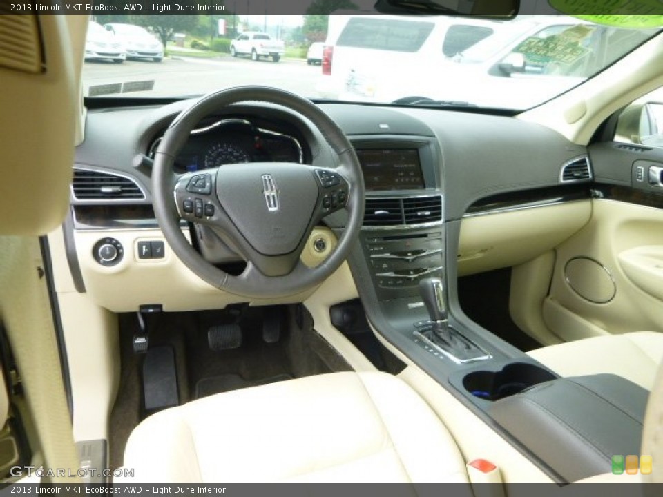 Light Dune Interior Photo for the 2013 Lincoln MKT EcoBoost AWD #84056294