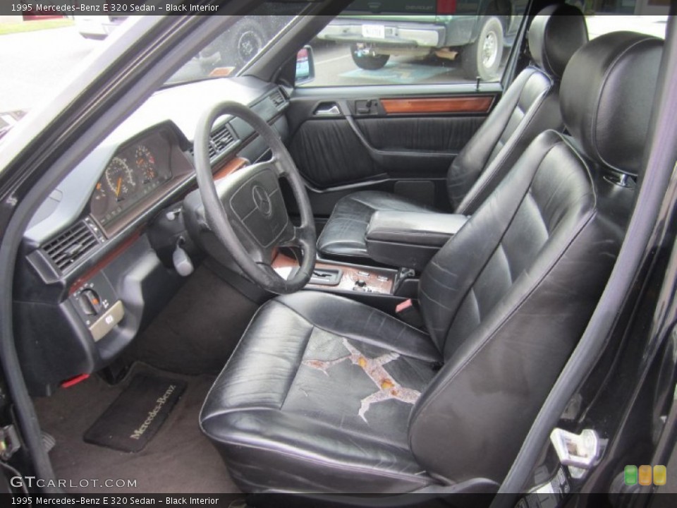 Black Interior Photo for the 1995 Mercedes-Benz E 320 Sedan #84059849