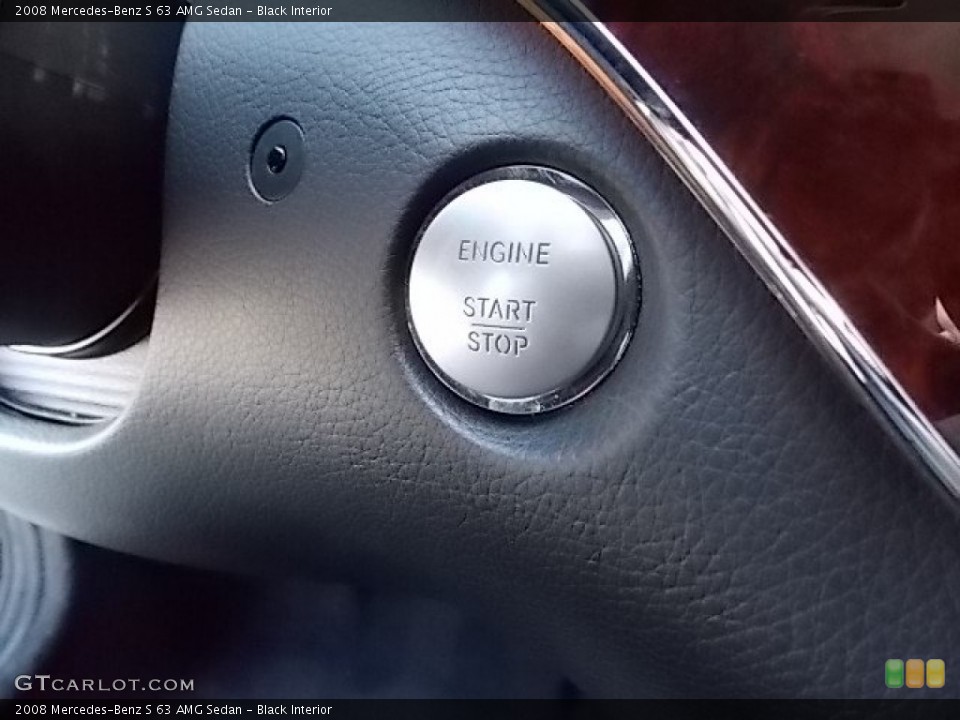 Black Interior Controls for the 2008 Mercedes-Benz S 63 AMG Sedan #84064322
