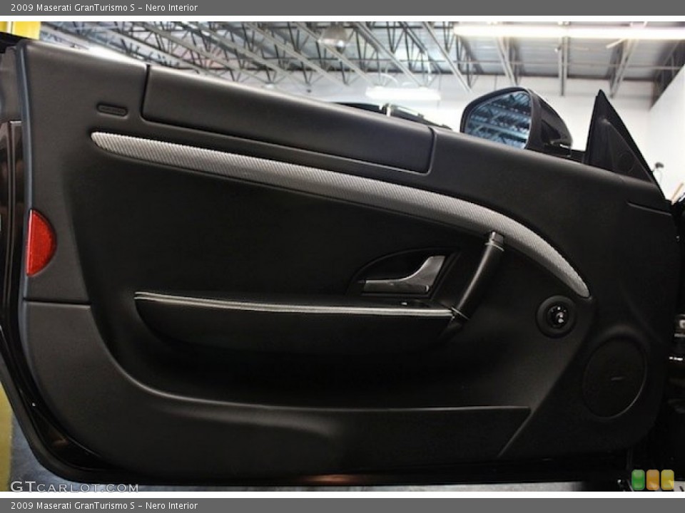 Nero Interior Door Panel for the 2009 Maserati GranTurismo S #84065081