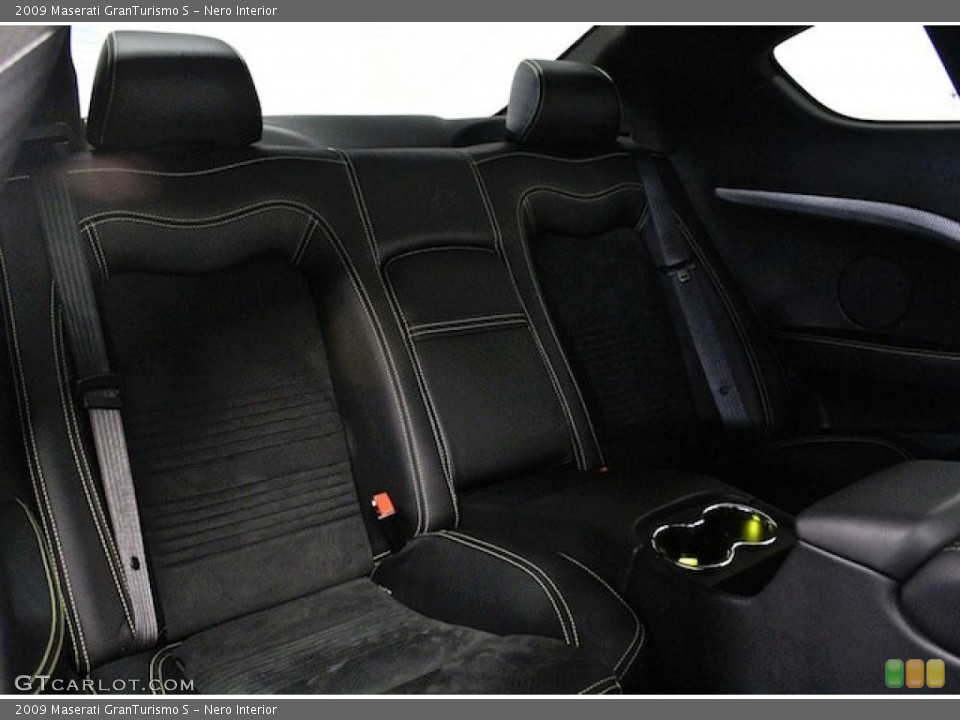 Nero Interior Rear Seat for the 2009 Maserati GranTurismo S #84065326