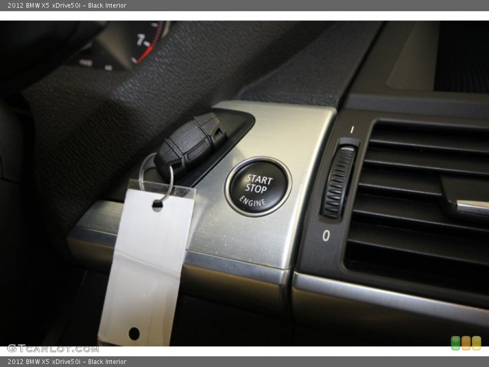 Black Interior Controls for the 2012 BMW X5 xDrive50i #84079619