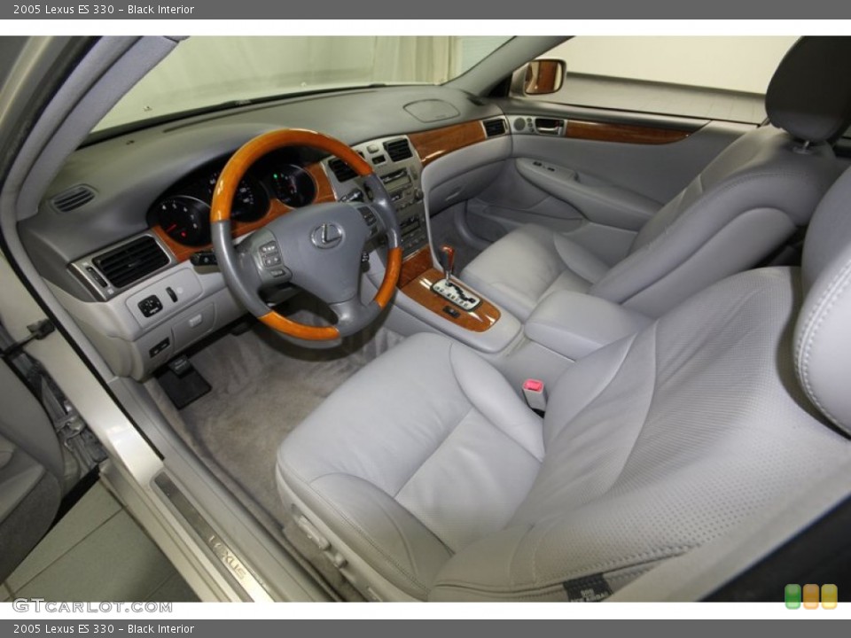 Black Interior Photo for the 2005 Lexus ES 330 #84084626