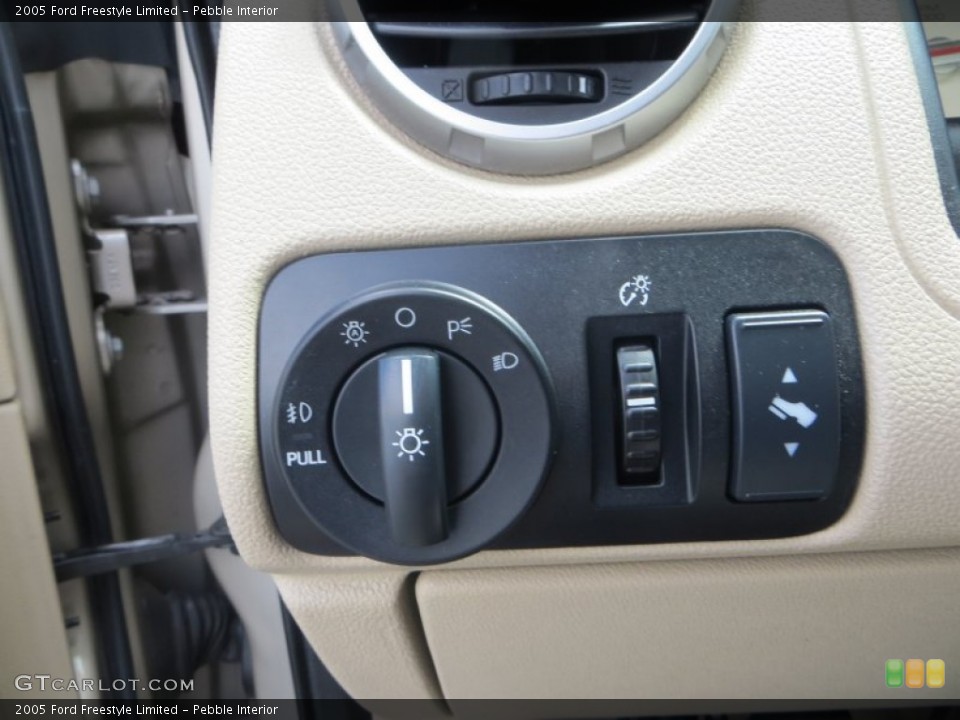 Pebble Interior Controls for the 2005 Ford Freestyle Limited #84096701