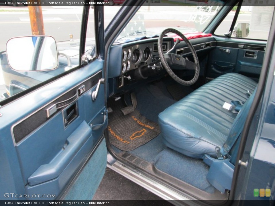 Blue Interior Photo for the 1984 Chevrolet C/K C10 Scottsdale Regular Cab #84100472