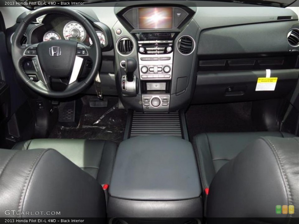 Black Interior Dashboard for the 2013 Honda Pilot EX-L 4WD #84101621
