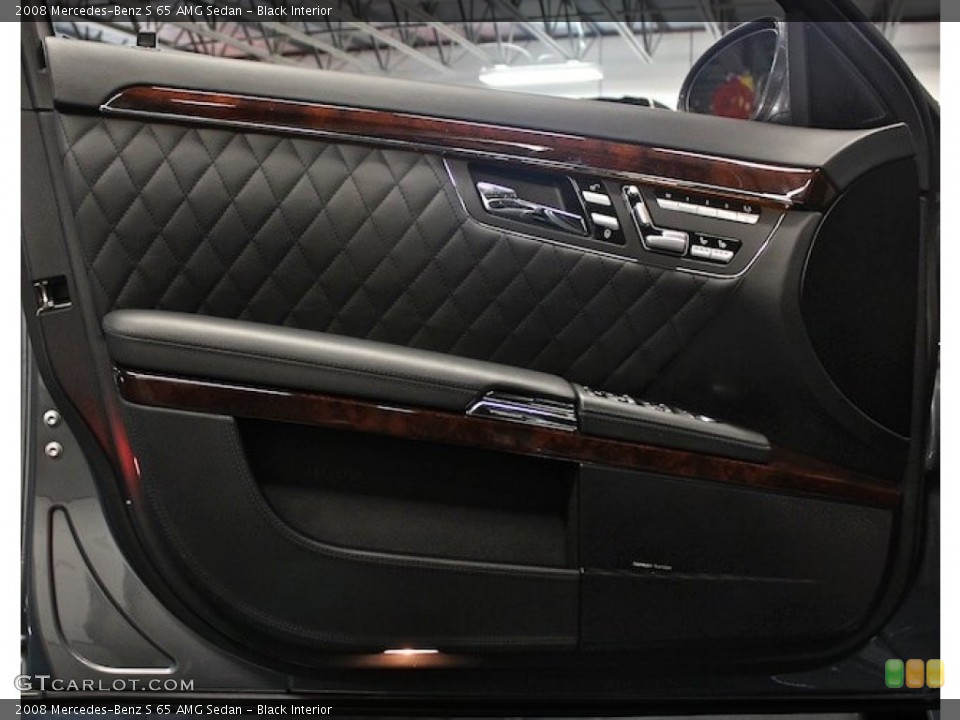 Black Interior Door Panel for the 2008 Mercedes-Benz S 65 AMG Sedan #84107790