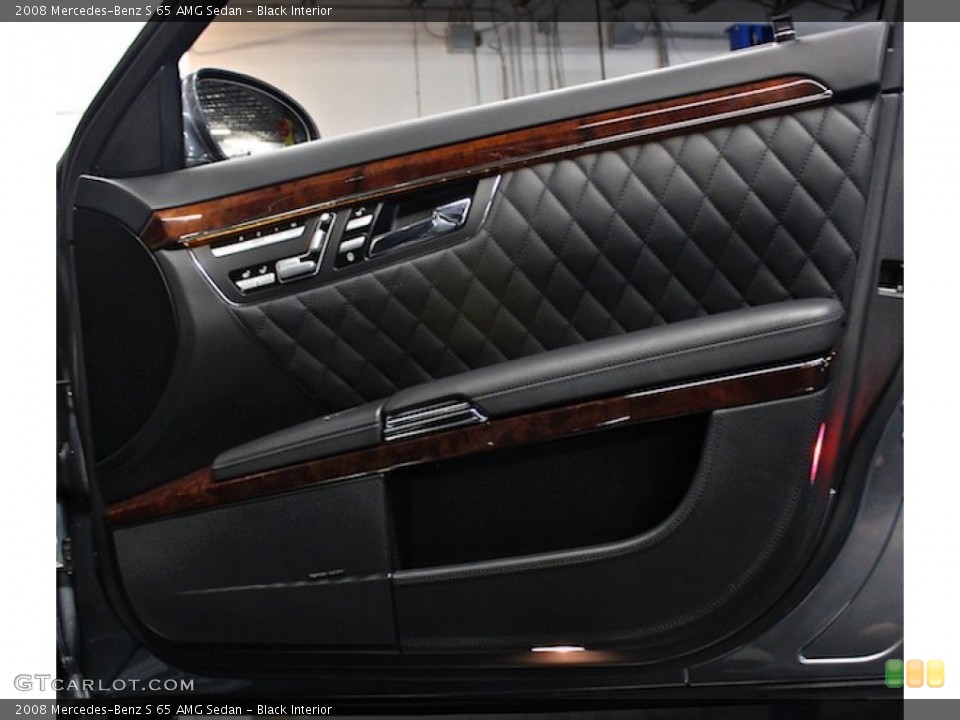 Black Interior Door Panel for the 2008 Mercedes-Benz S 65 AMG Sedan #84107813