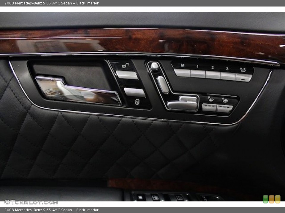 Black Interior Controls for the 2008 Mercedes-Benz S 65 AMG Sedan #84107834