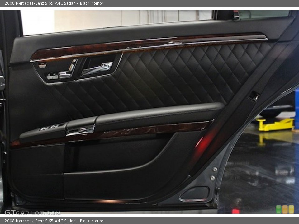 Black Interior Door Panel for the 2008 Mercedes-Benz S 65 AMG Sedan #84108212