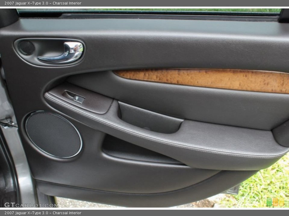 Charcoal Interior Door Panel for the 2007 Jaguar X-Type 3.0 #84112964