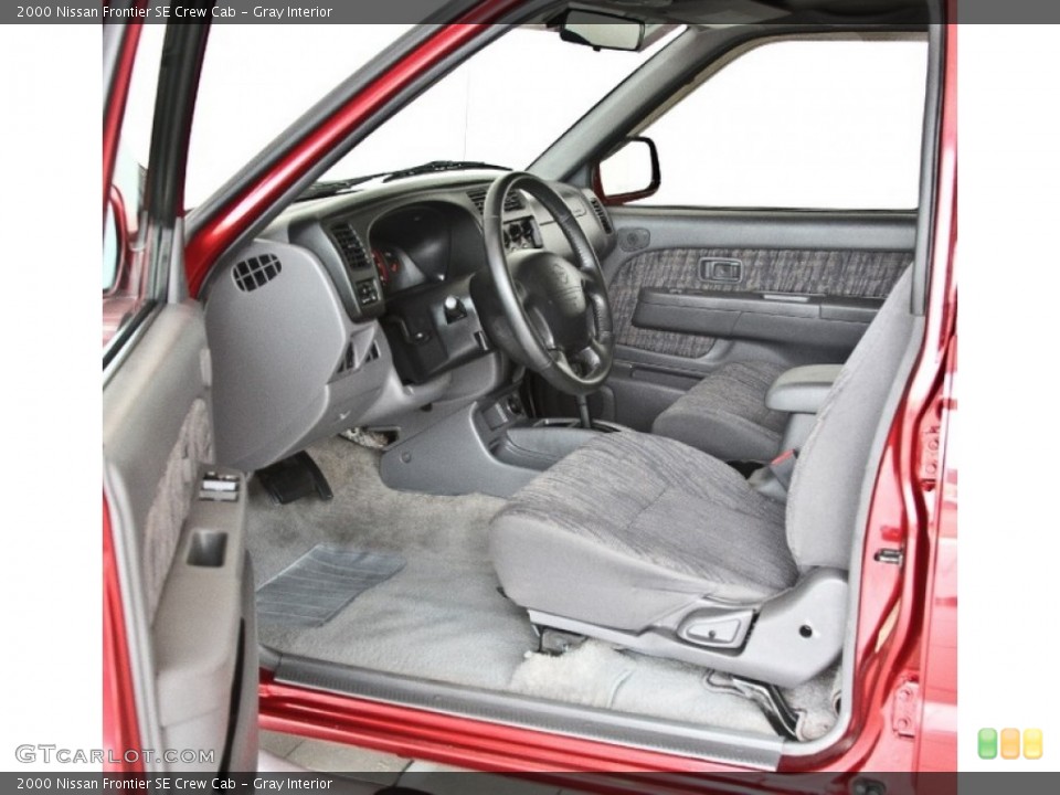 Gray Interior Photo for the 2000 Nissan Frontier SE Crew Cab #84141397