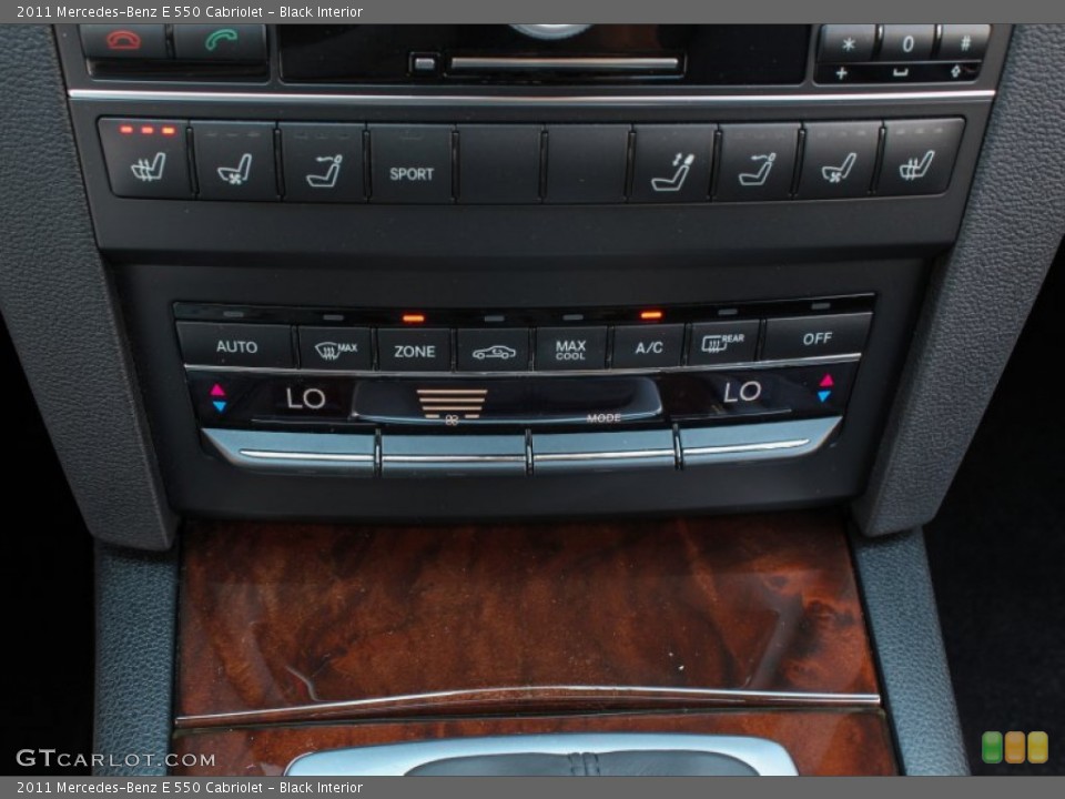 Black Interior Controls for the 2011 Mercedes-Benz E 550 Cabriolet #84144717