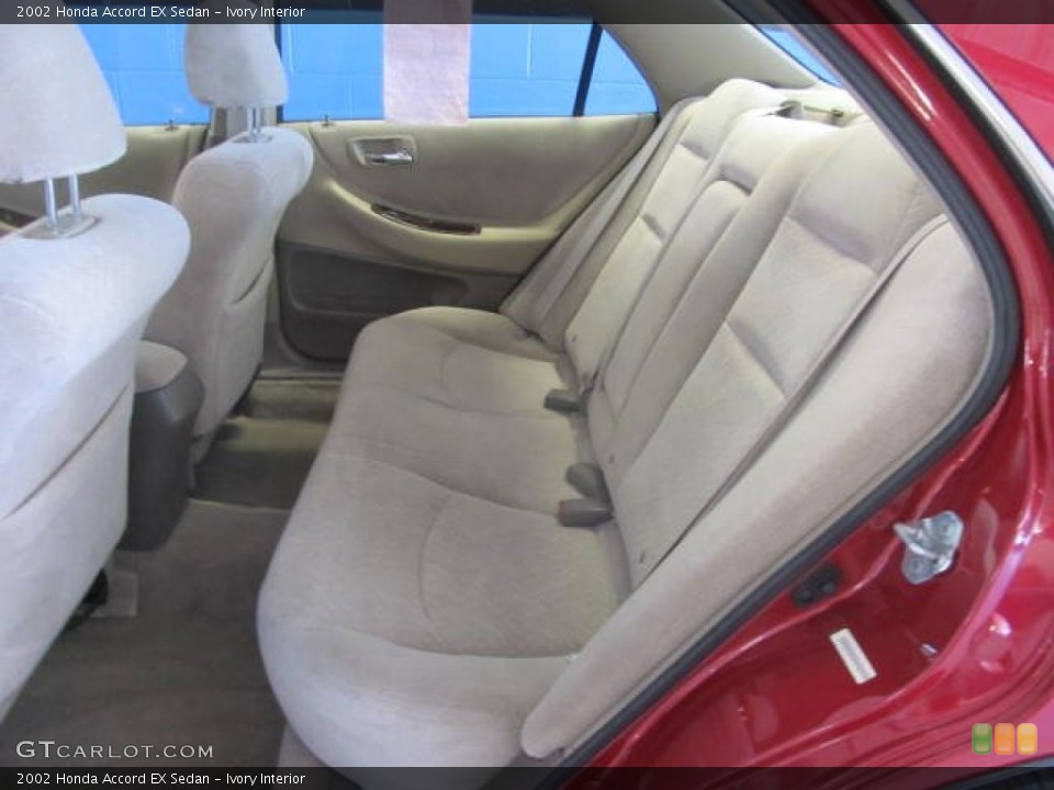 Ivory Interior Rear Seat for the 2002 Honda Accord EX Sedan #84169074