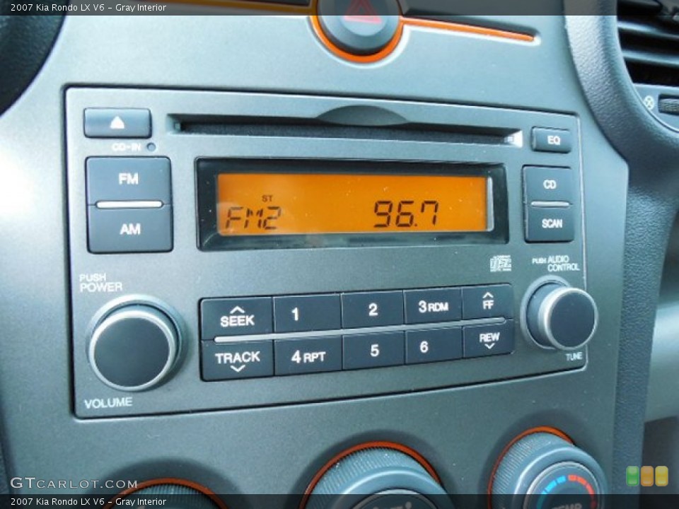 Gray Interior Audio System for the 2007 Kia Rondo LX V6 #84190313