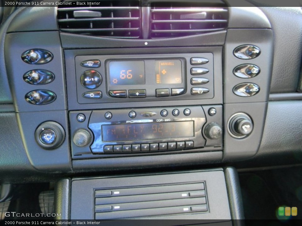 Black Interior Controls for the 2000 Porsche 911 Carrera Cabriolet #84209756