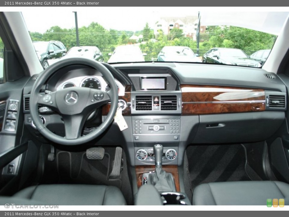 Black Interior Dashboard for the 2011 Mercedes-Benz GLK 350 4Matic #84210428