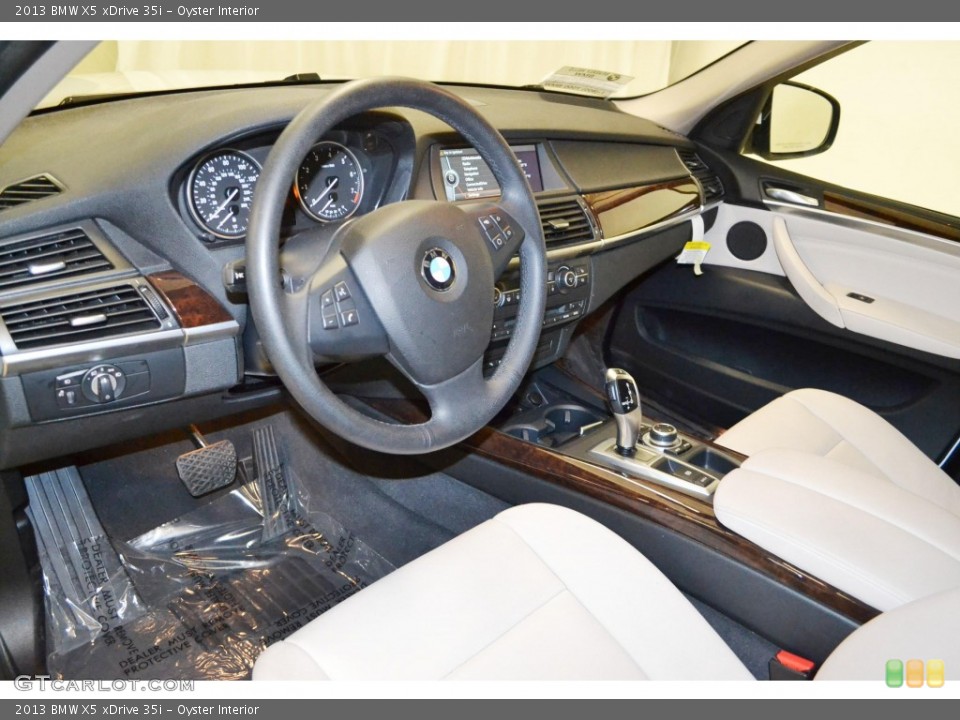 Oyster Interior Prime Interior for the 2013 BMW X5 xDrive 35i #84229409