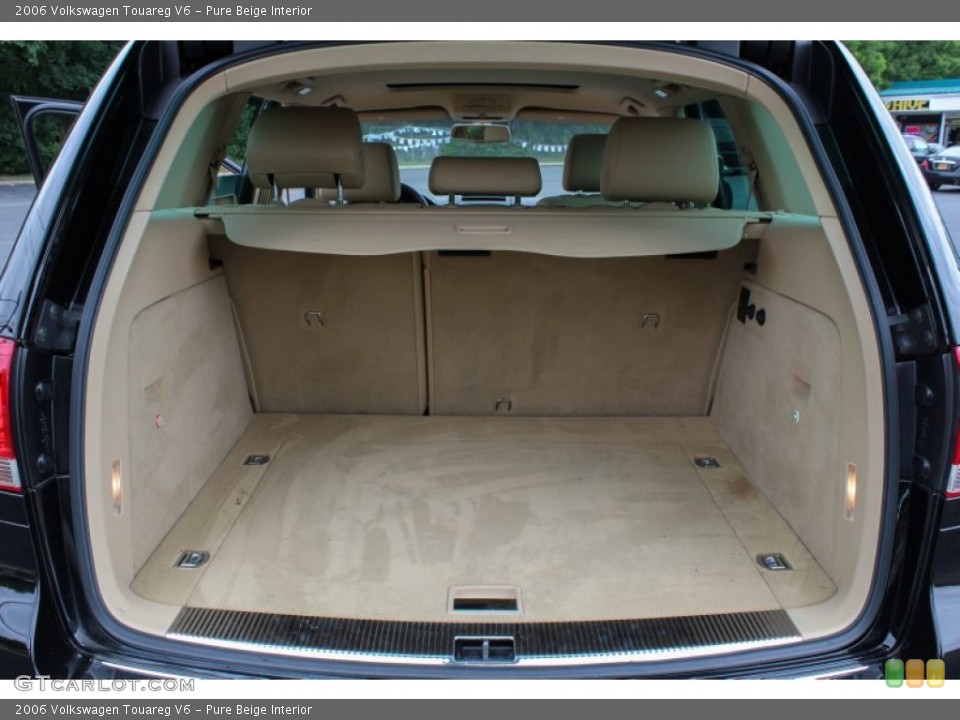 Pure Beige Interior Trunk for the 2006 Volkswagen Touareg V6 #84314676