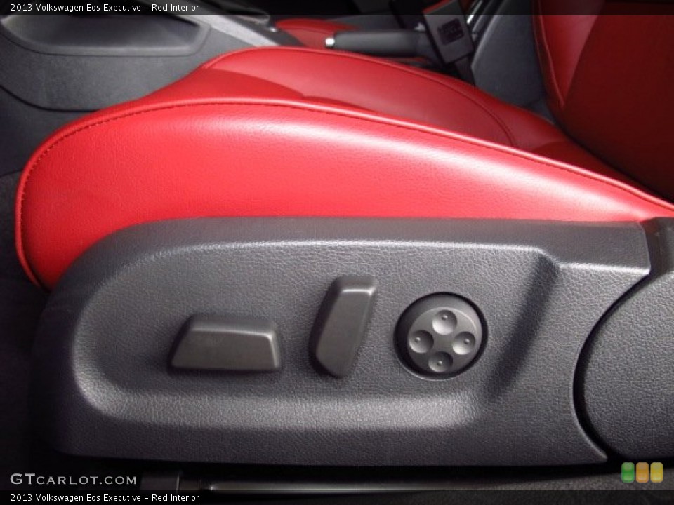 Red Interior Front Seat for the 2013 Volkswagen Eos Executive #84318096