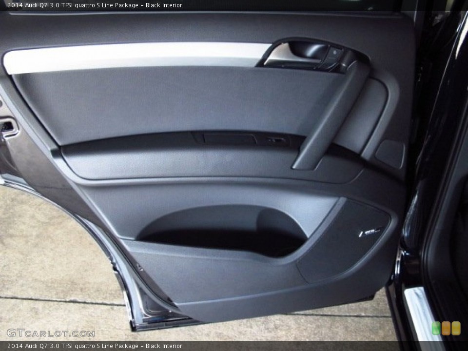 Black Interior Door Panel for the 2014 Audi Q7 3.0 TFSI quattro S Line Package #84322620