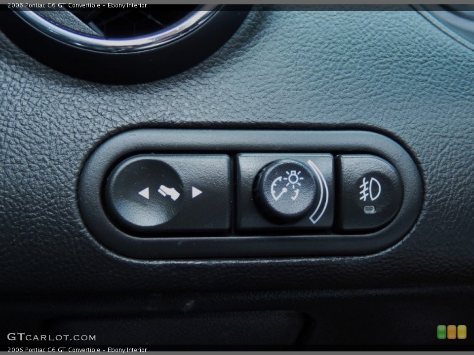 Ebony Interior Controls for the 2006 Pontiac G6 GT Convertible #84335121