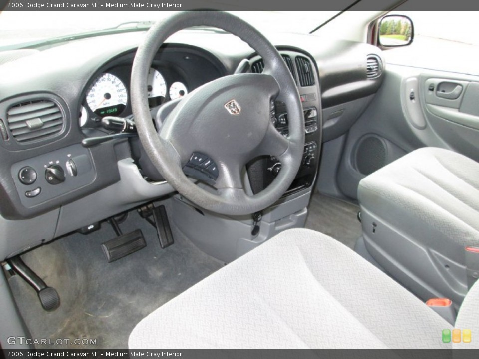 Medium Slate Gray Interior Photo for the 2006 Dodge Grand Caravan SE #84335634