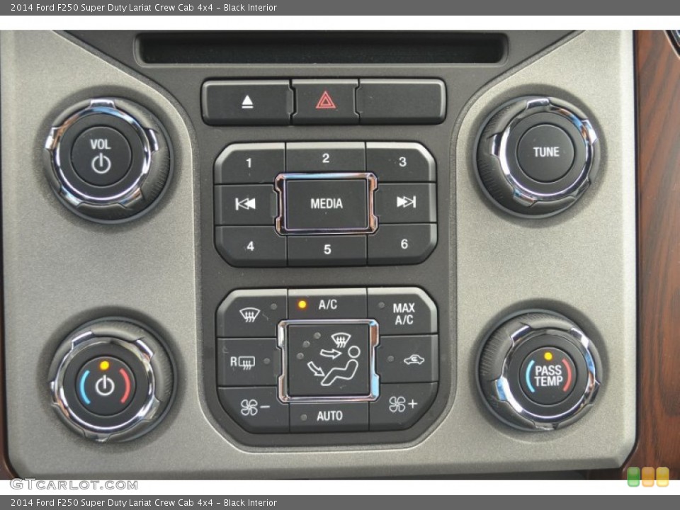 Black Interior Controls for the 2014 Ford F250 Super Duty Lariat Crew Cab 4x4 #84341409