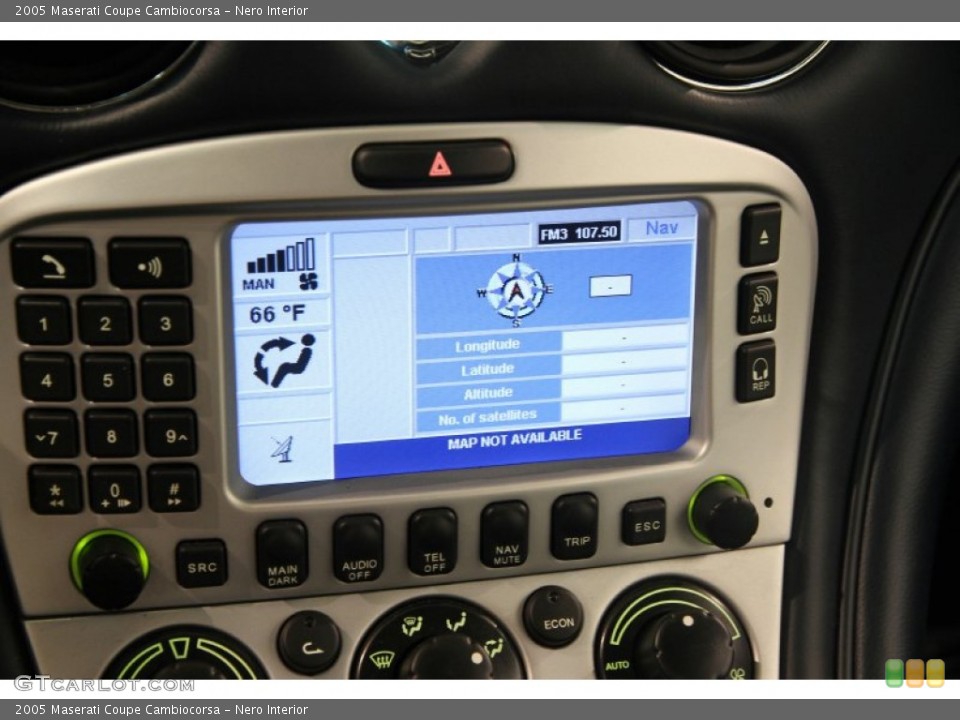 Nero Interior Controls for the 2005 Maserati Coupe Cambiocorsa #84350772