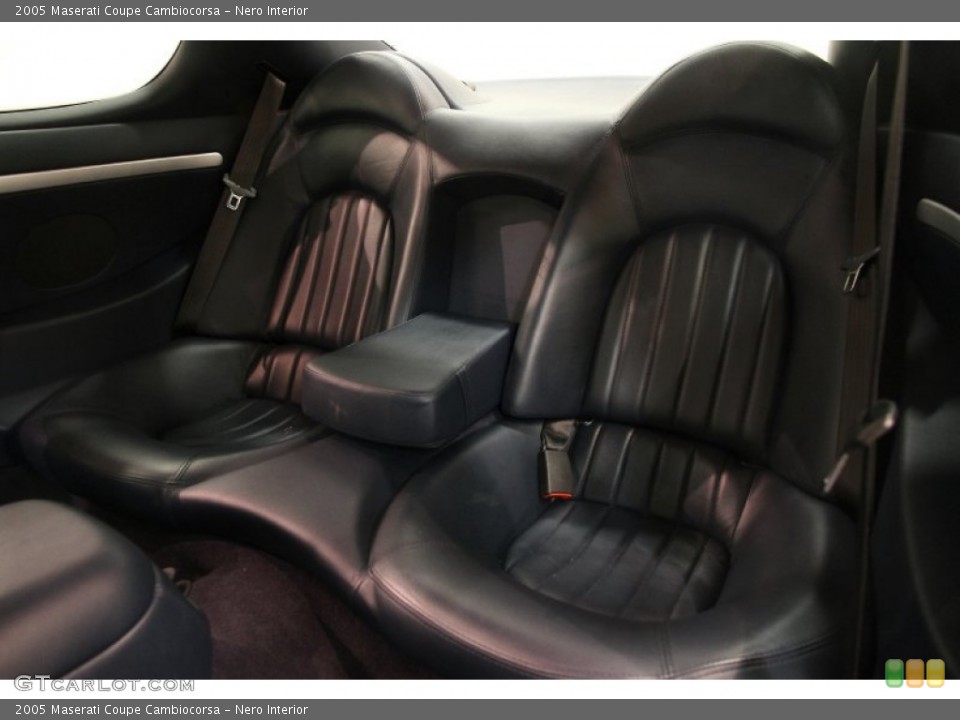Nero Interior Rear Seat for the 2005 Maserati Coupe Cambiocorsa #84350883
