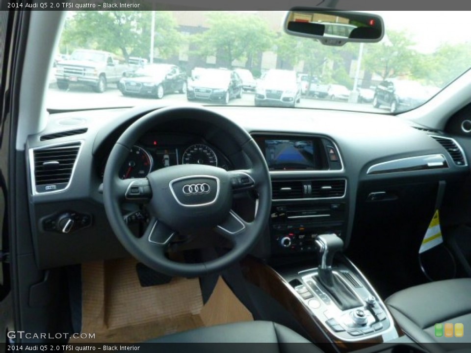 Black Interior Dashboard for the 2014 Audi Q5 2.0 TFSI quattro #84370746