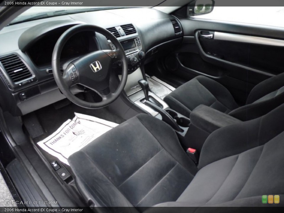Gray Interior Photo for the 2006 Honda Accord EX Coupe #84375669